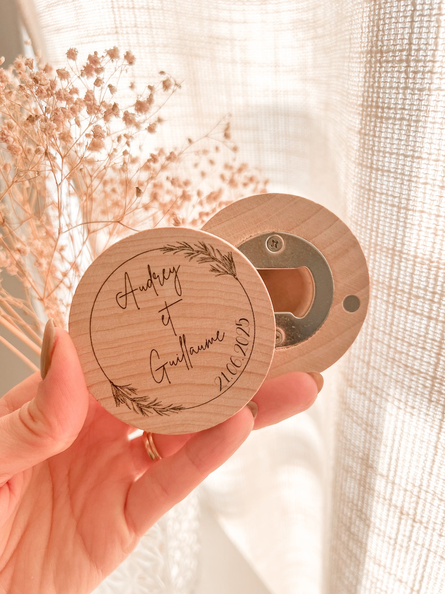 Décapsuleur aimanté personnalisé - Cadeau invité Mariage
