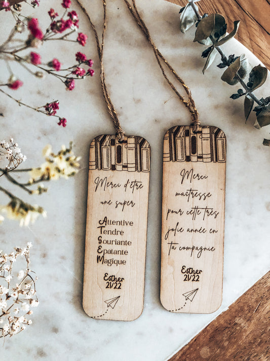 Marque page personnalisé Lespimpeurs Les pimpeurs cadeau nounou grand pere mere marque page bois personnalisé