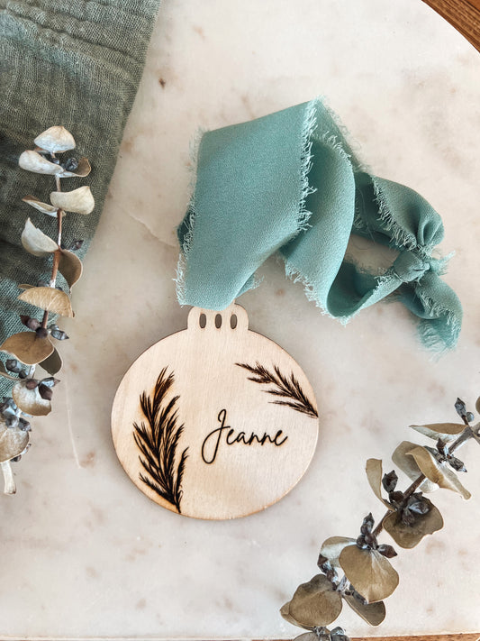 Boule de Noël personnalisé en bois
